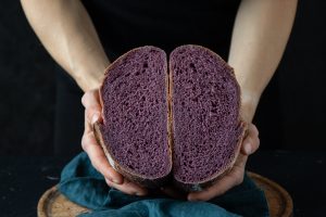recept na Fialový kváskový chlieb od chutodnaty.sk